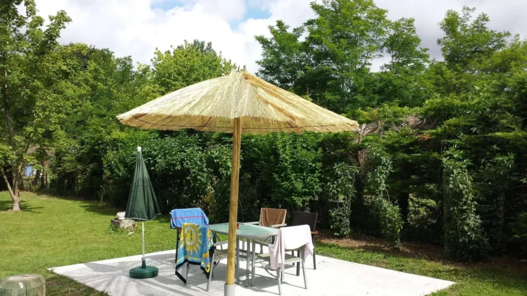 Jardin et océan aux Mathes - terrasse